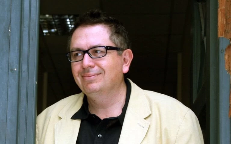 Το τελευταίο αντίο στον Θέμο Αναστασιάδη – Η κηδεία του έγκριτου δημοσιογράφου – Δείτε το βίντεο